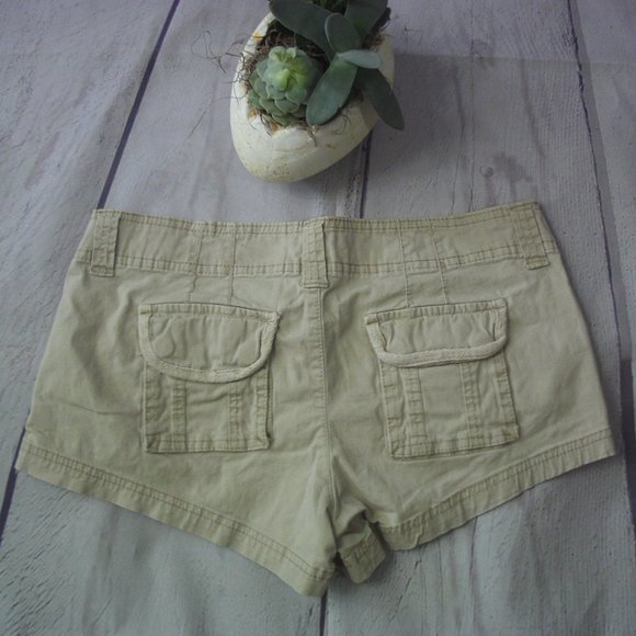 * SOLD*Ladies Shorts -UK2LA Size 5 - Picture 3 of 5